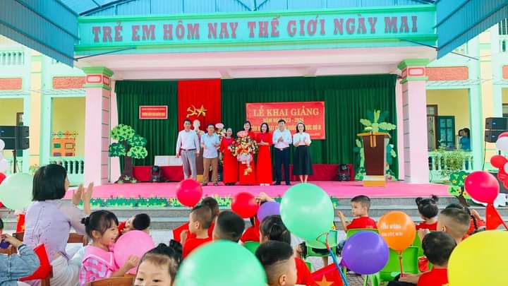 Trường Mầm non Quảng Định tổ chức lễ khai giảng và đón bằng công nhận trường chuẩn Quốc gia mức độ 2